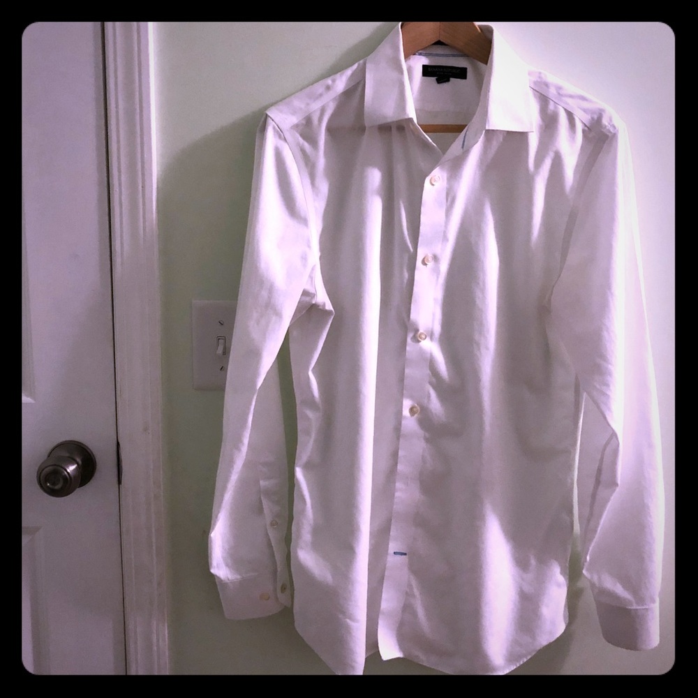 Classic white dress shirt almost new no iron!